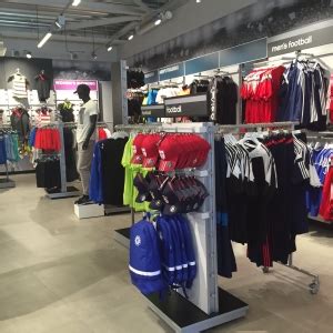 adidas outlet store roosendaal